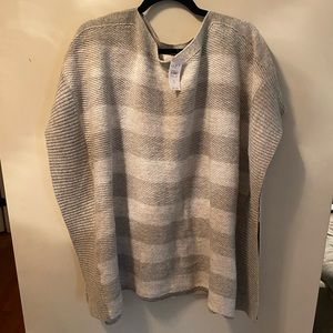NWT LOFT Poncho size S (will fit up to XL)